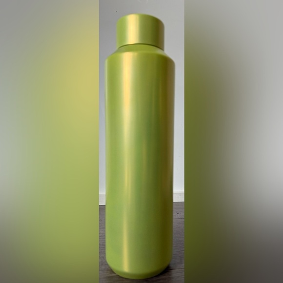 Starbucks Metallic Lime Green Rare Stainless Steel Tumbler 20 Oz Vac - Picture 3 of 3